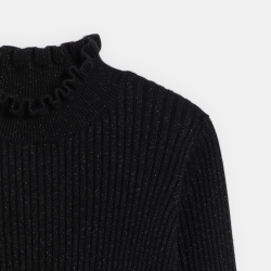 كنزة مضلّعة رقبة عالية...